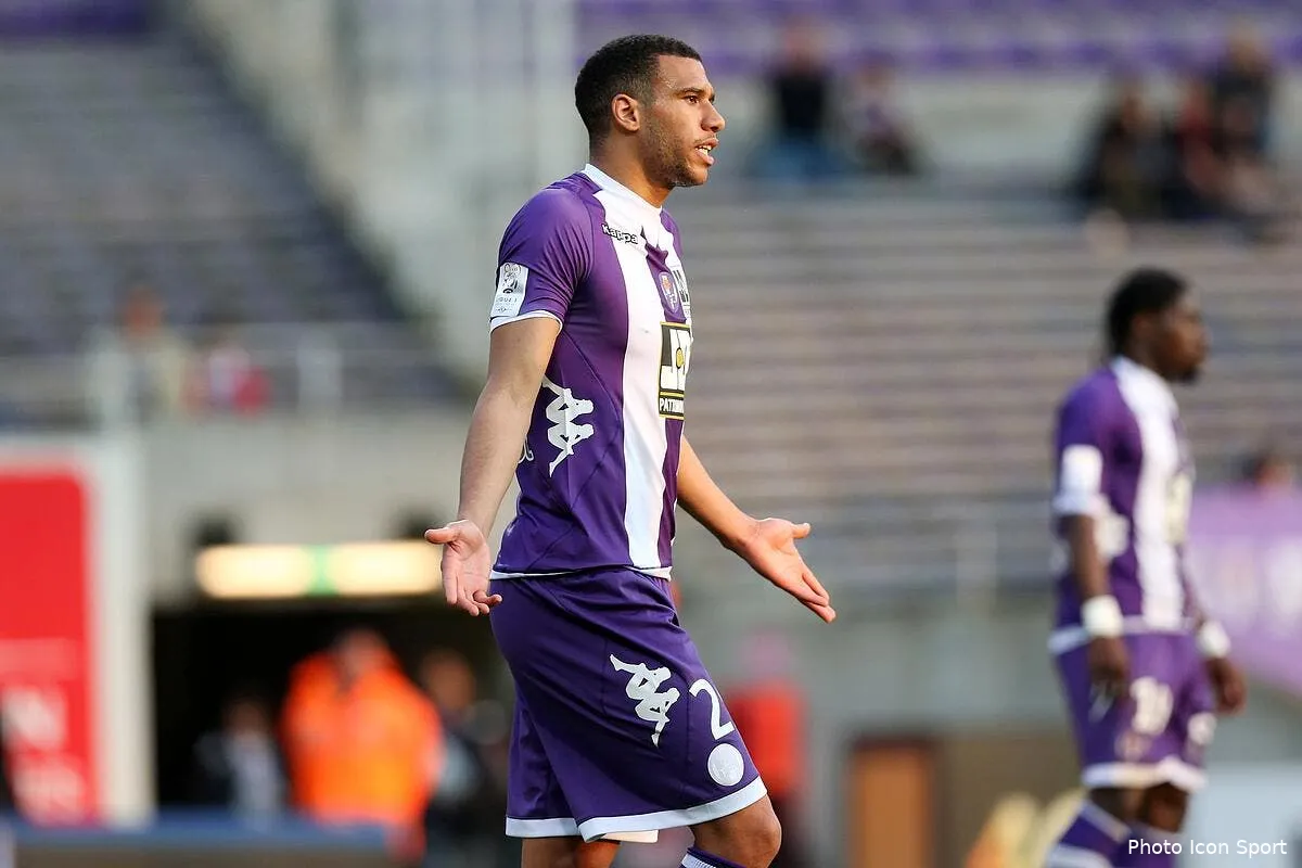 capoue va quitter le tfc pour tottenham iconsport blo 040513 06 6562935