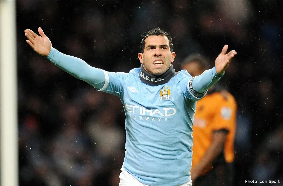 carlos tevez au psg les parieurs anglais y croient un peu iconsport spr 150111 41 0621634