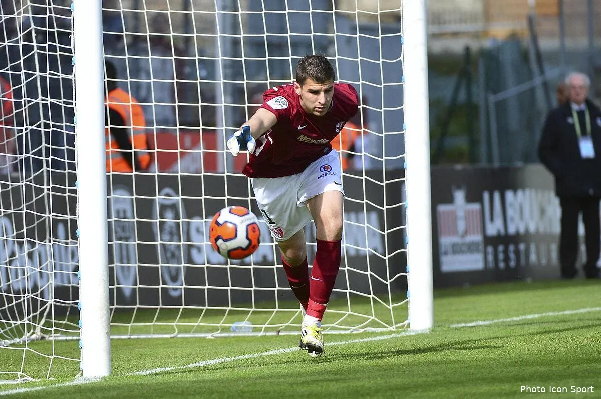 carrasso le mr penalty de bordeaux n a pas de secret iconsport win 290314 05 5482367