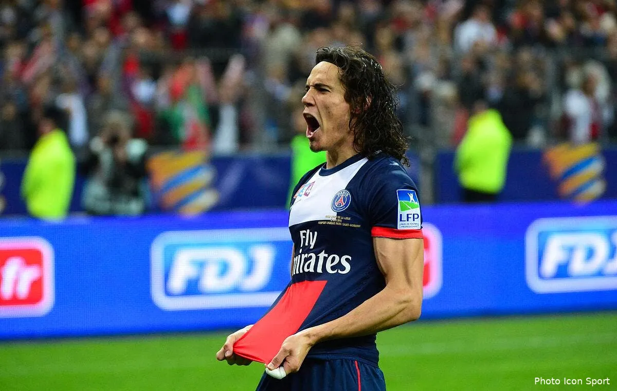 cavani annonce qu il ne quittera pas le psg au mercato iconsport win 190414 01 1588535