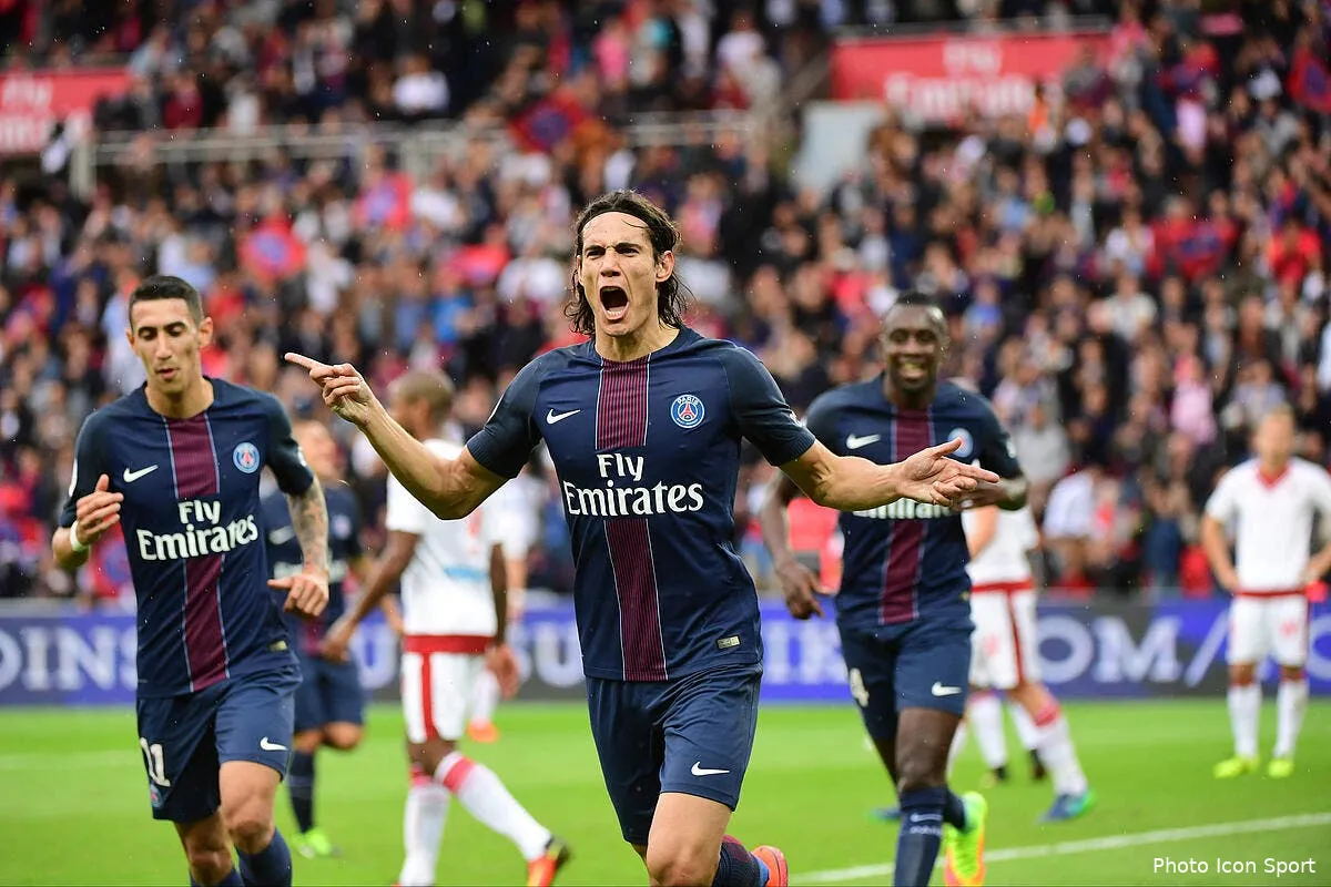cavani et le psg maitrisent les girondins cavani 44156772