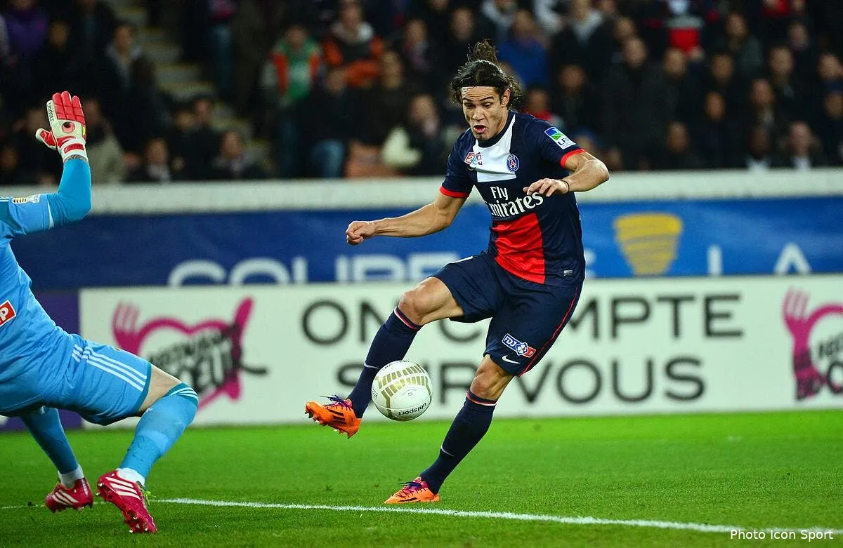 cavani file en uruguay forfait pour lille iconsport win 181213 05 1072407