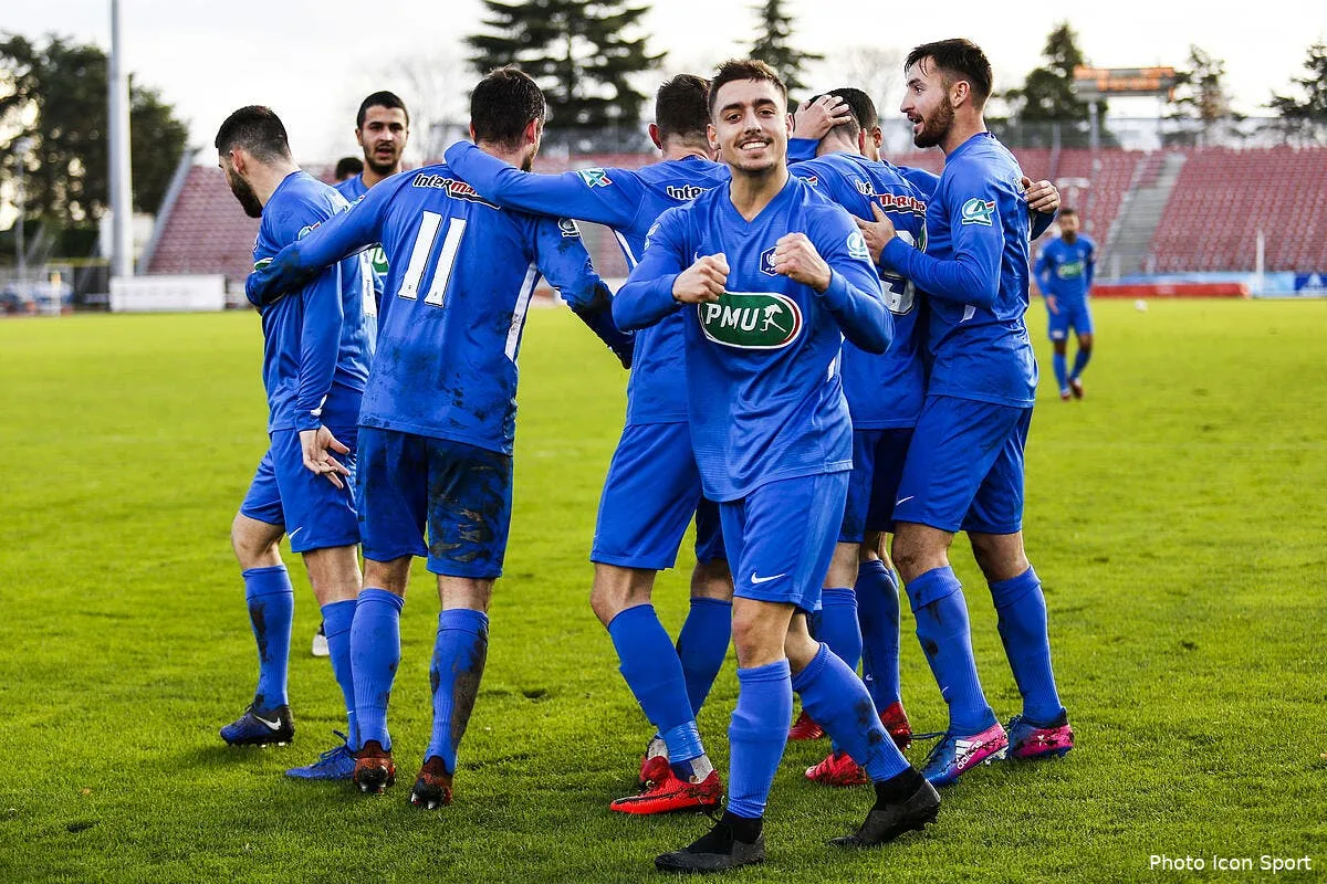 cdf limonest jouera au centre d entrainement de l ol icon orn 091218 17 16276073