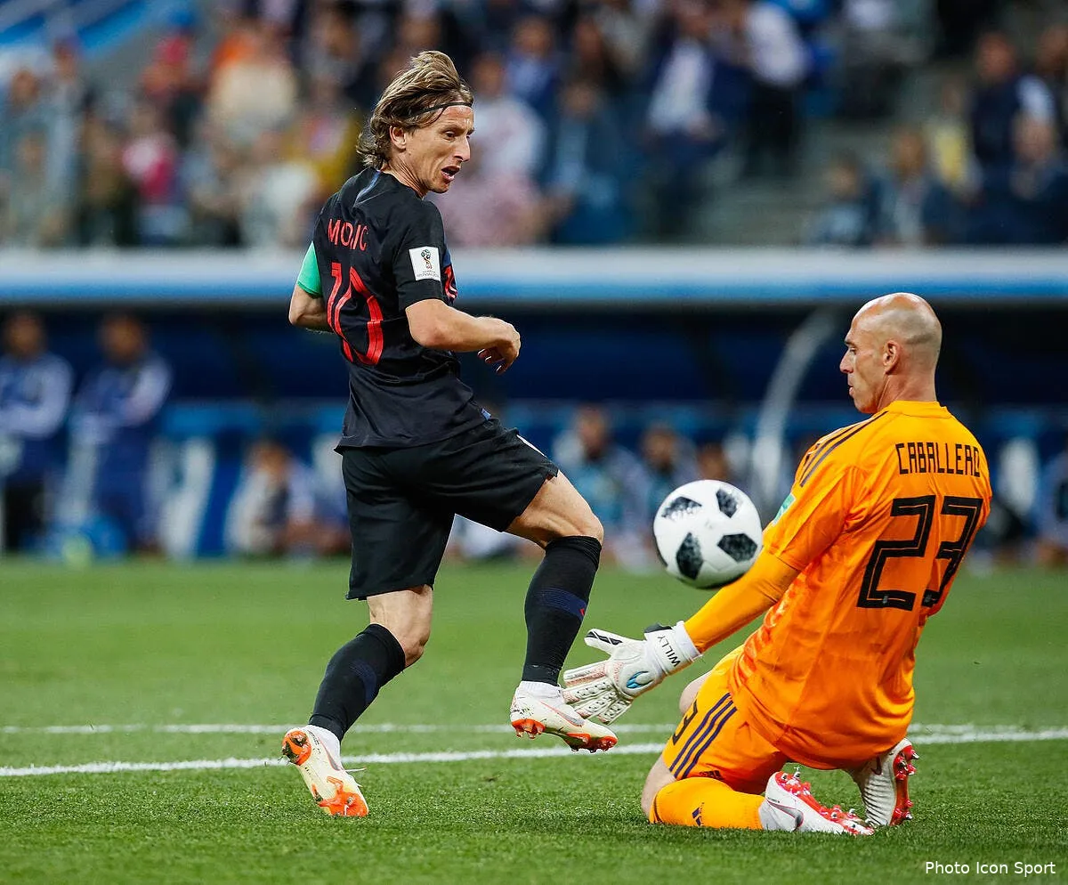 cdm 2018 caballero plombe l argentine la croatie en profite iconsport icon spi 210618 93 08222575