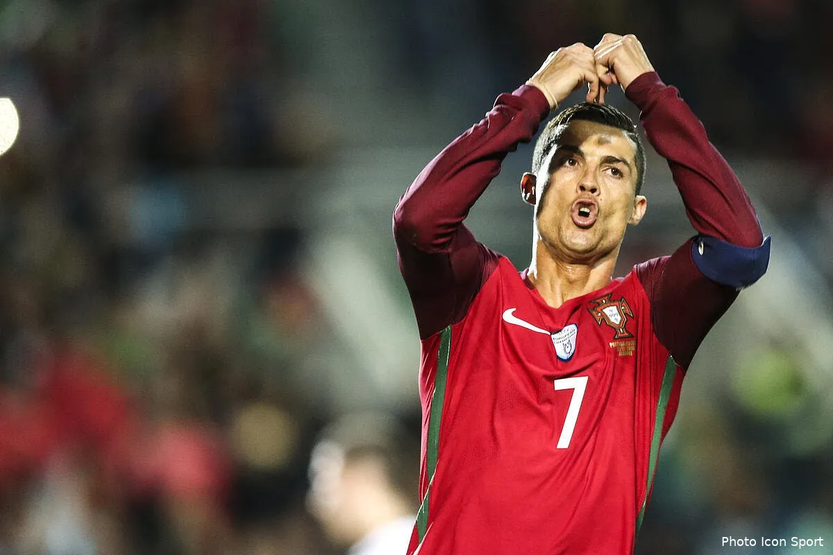 cdm 2018 portugal lettonie 4 1 iconsport glo 131116 01 02160880