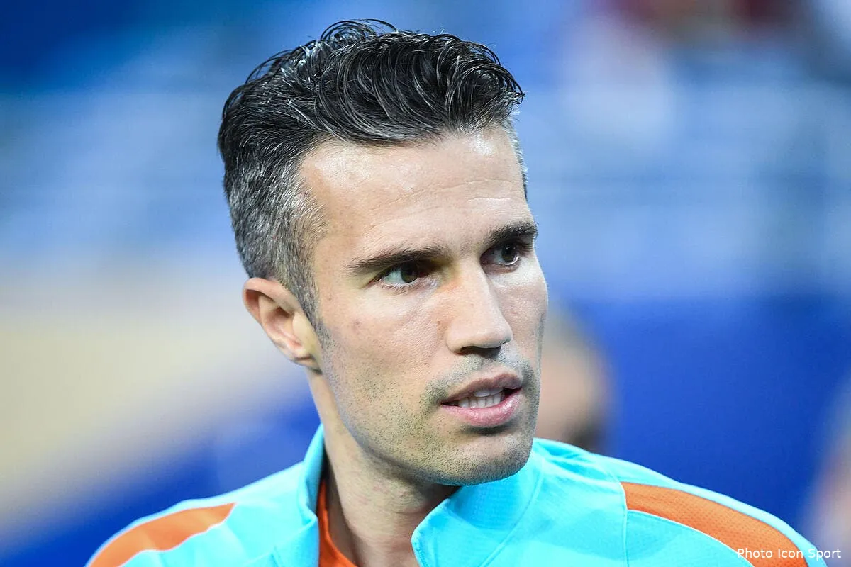 cdm 2018 rupture des ligaments croises pour van persie iconsport icon dib 310817 101 149192233