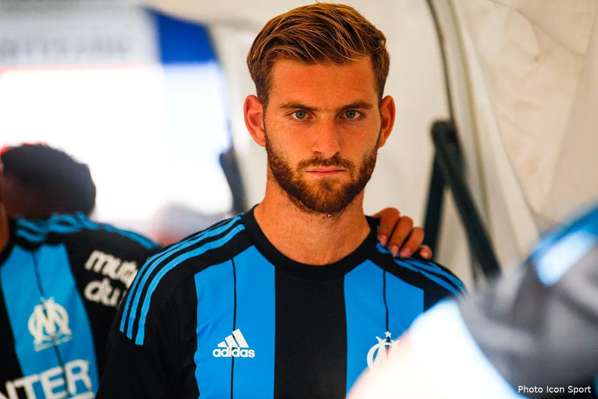 ce jeune qui n a pas hesite a quitter l om iconsport hao 280715 09 56123753