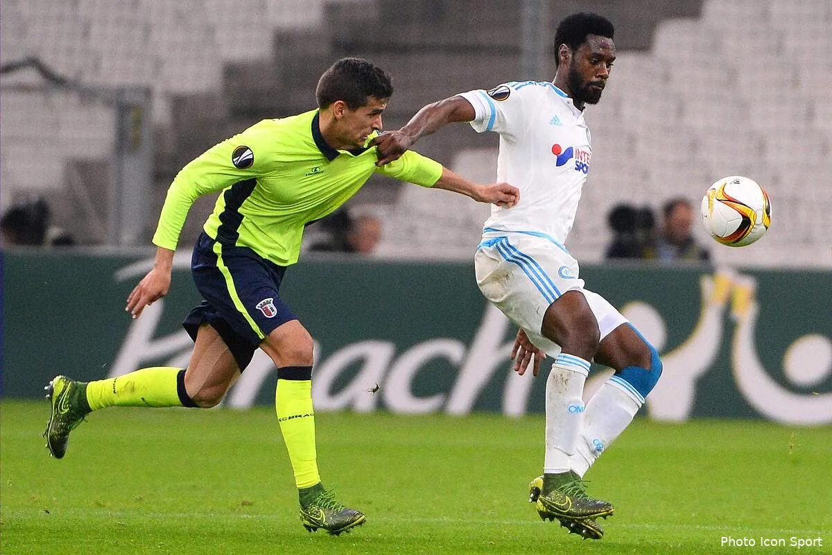 ce joueur de l om que l ol ne lache toujours pas iconsport yan 051115 05 04125473