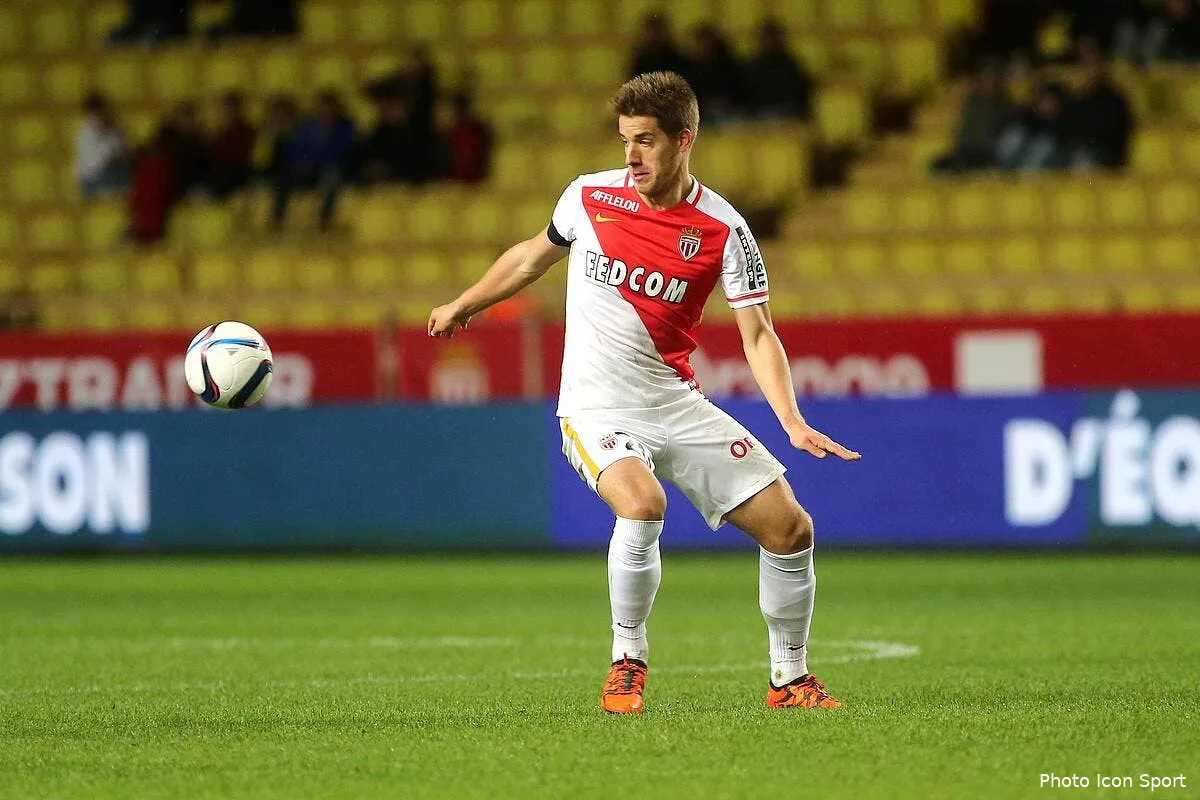 ce joueur que l om a recale iconsport hao 211115 05 82126747