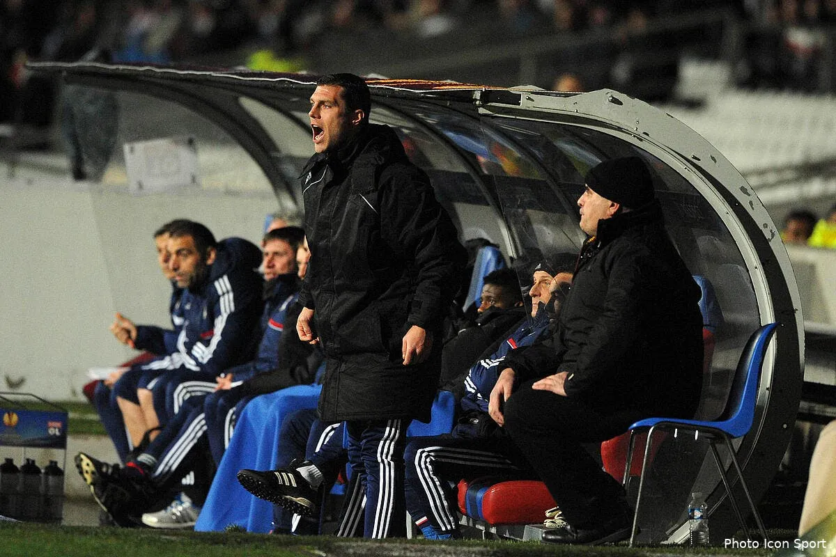 ce mec insupportable qui a traine 12 ans sur le banc de l ol iconsport jpt 270214 62 92107333