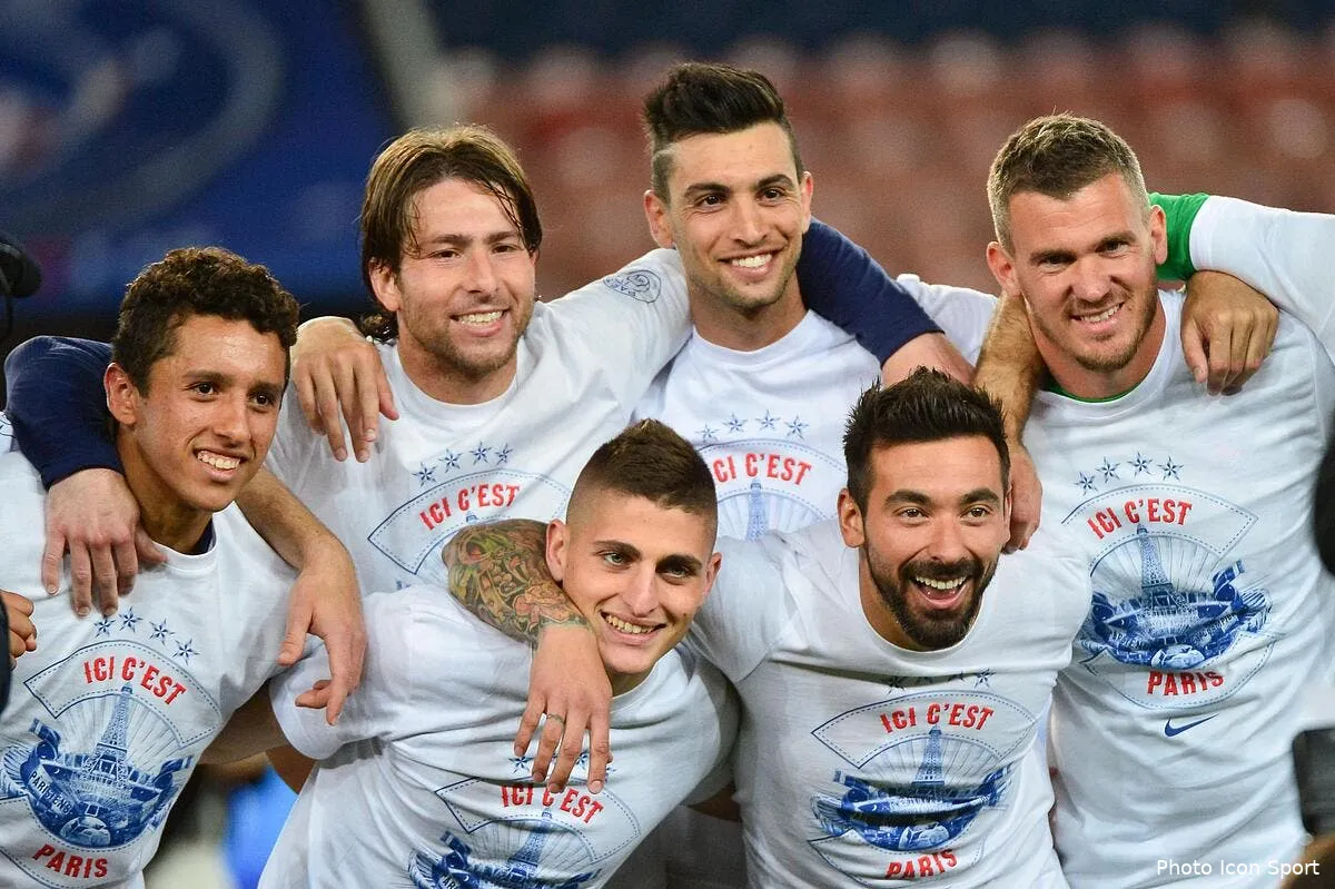 ces quatre joueurs qui discutent prolongation au psg iconsport win 070514 04 02103581