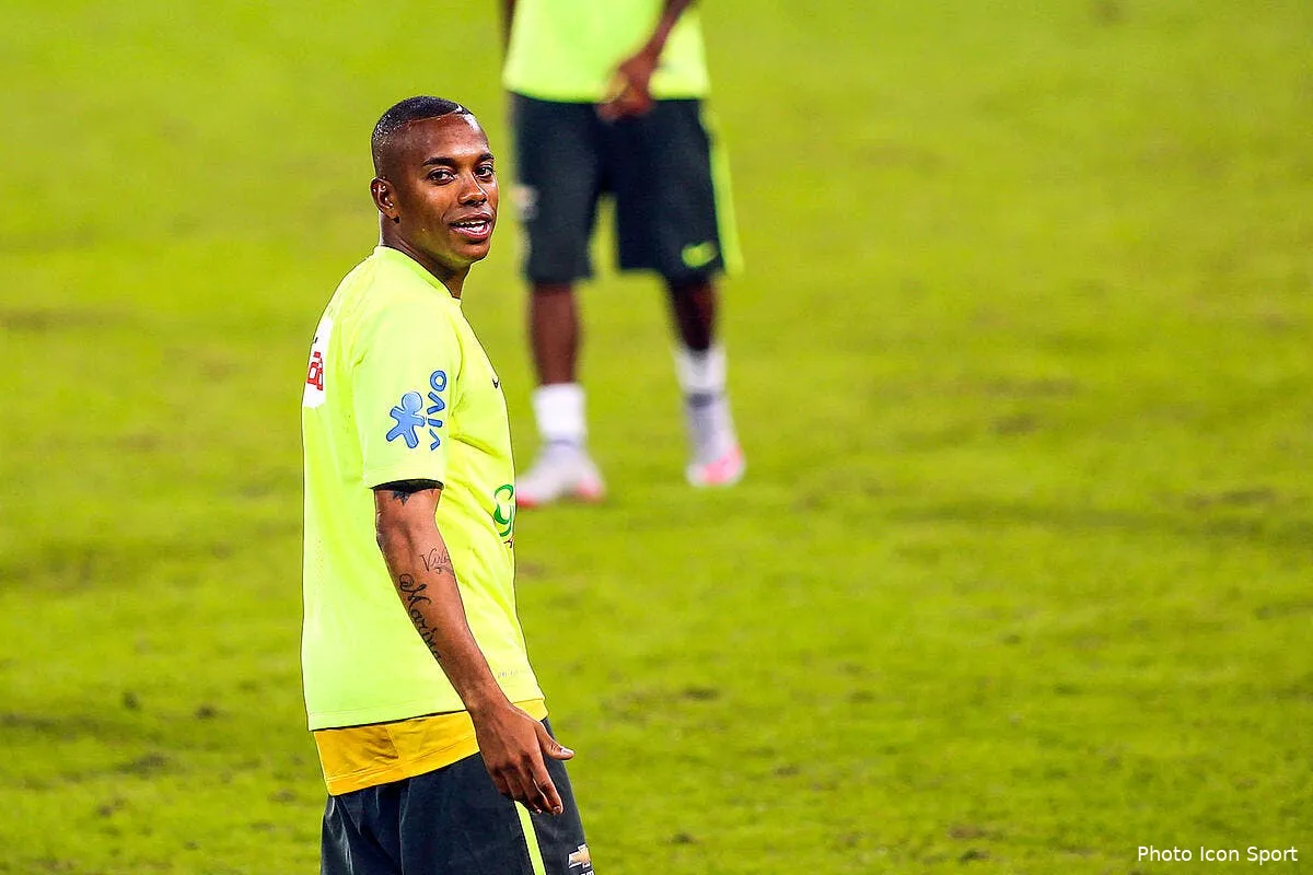 cette fois robinho ne revient pas a santos iconsport pho 050615 09 48133260