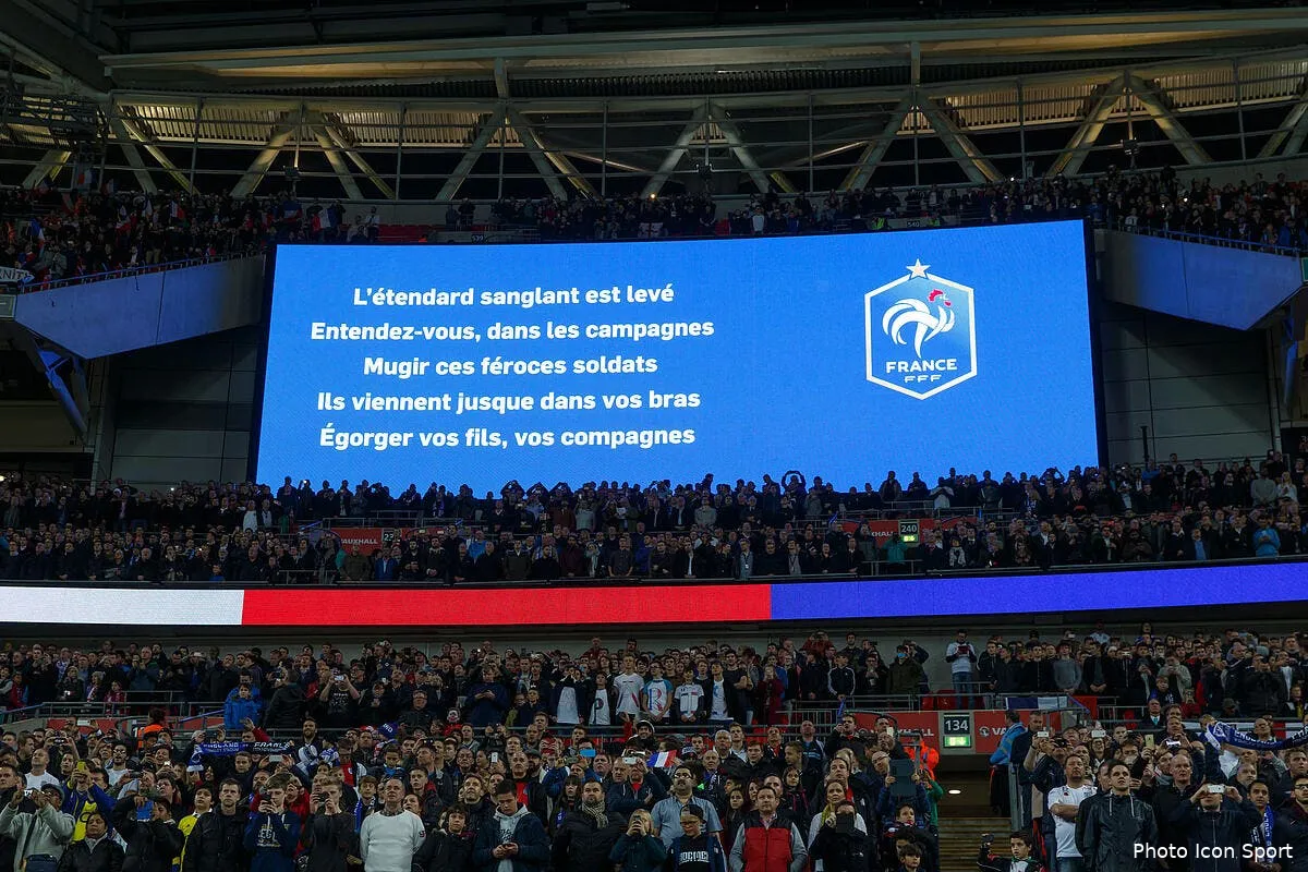 chanter la marseillaise ou pas le debat est relance cash iconsport bpi 171115 01 04132527