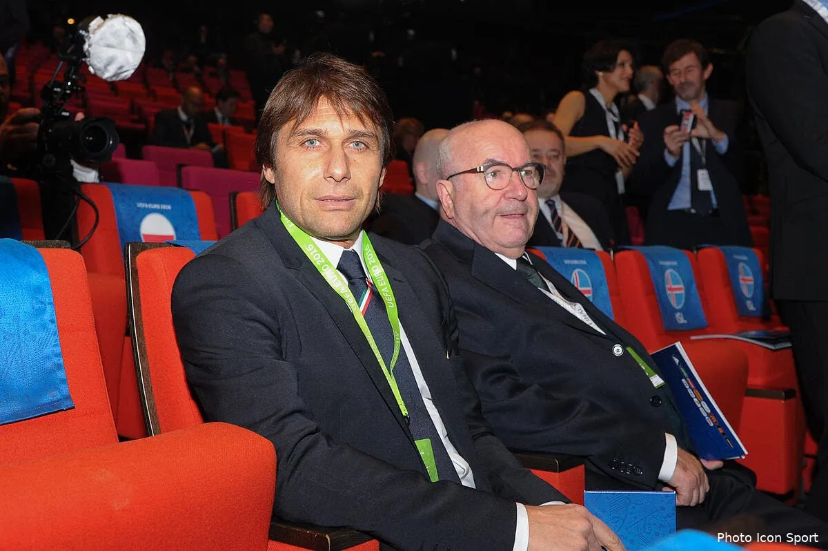 chelsea conte est bon pour les blues iconsport fer 121215 12 03134718