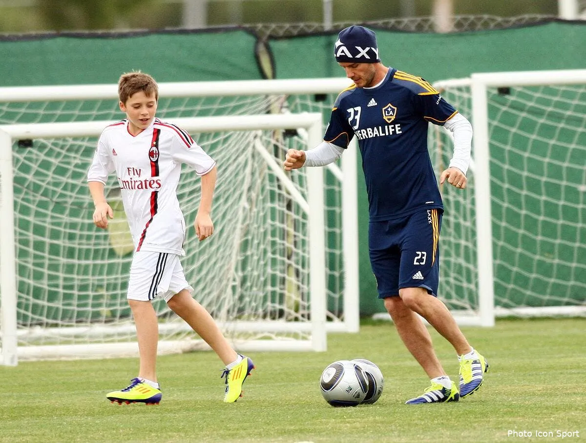 chelsea fait faire un essai a brooklyn beckham le fils de iconsport spr 111111 38 0648319