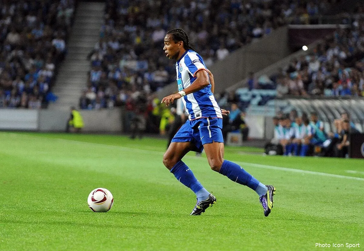 chelsea le psg ou porto pereira sera bientot fixe iconsport vcr 280411 33 0534748