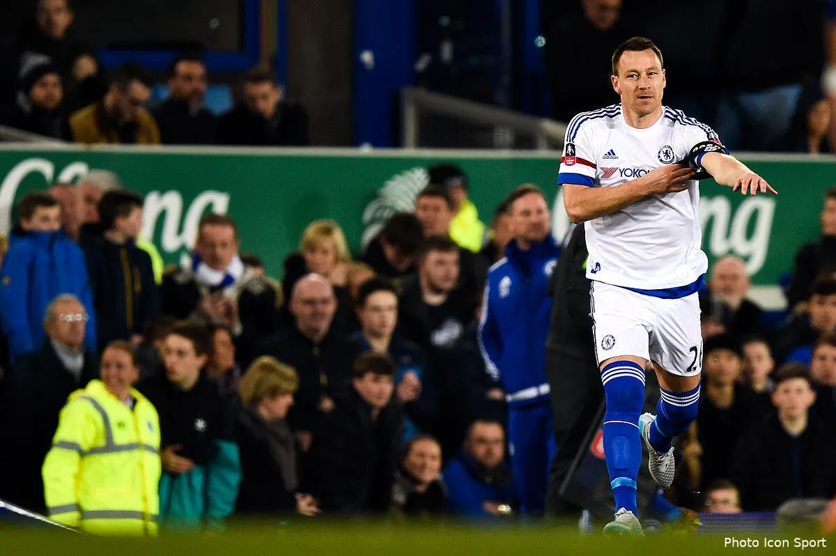 chelsea offre un nouveau contrat a terry iconsport 25806781142840