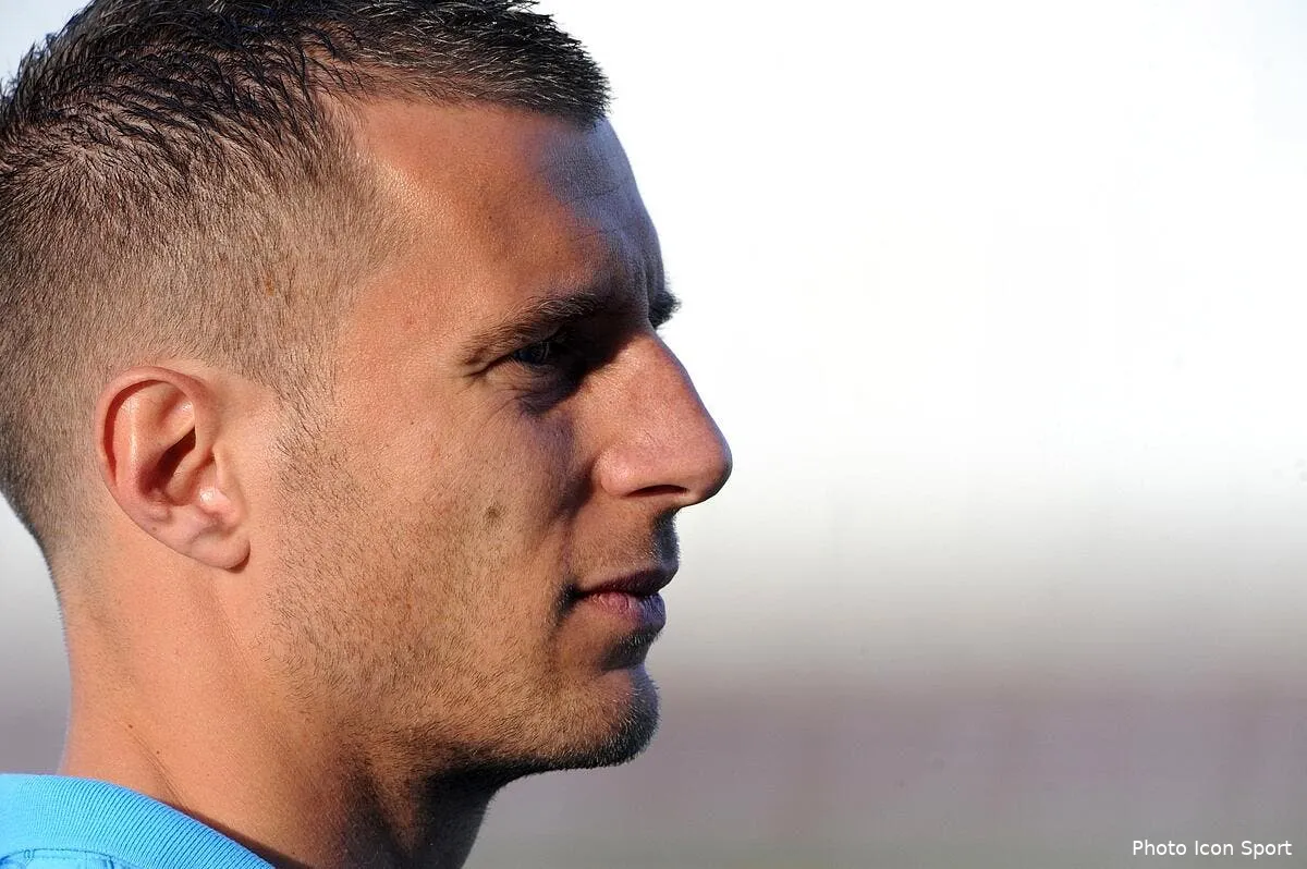 cheyrou se voit bien finir sa carriere a l om iconsport jpt 110511 64 2121683