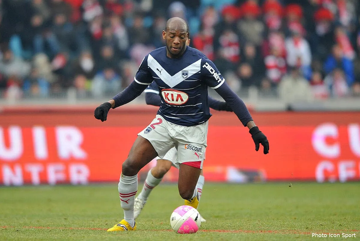 ciani ne regrette pas d etre reste a bordeaux iconsport win 120212 30 2431573