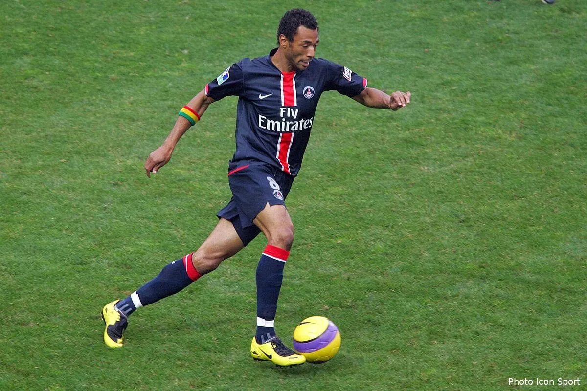 cisse avait un peu pete les plombs au psg iconsport win 190507 09 0624807