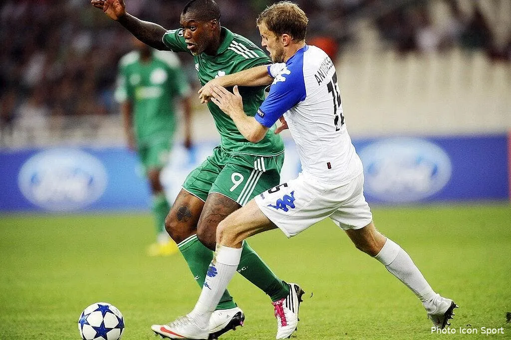 cisse en furie contre les supporters de l olympiakos 67485 15762