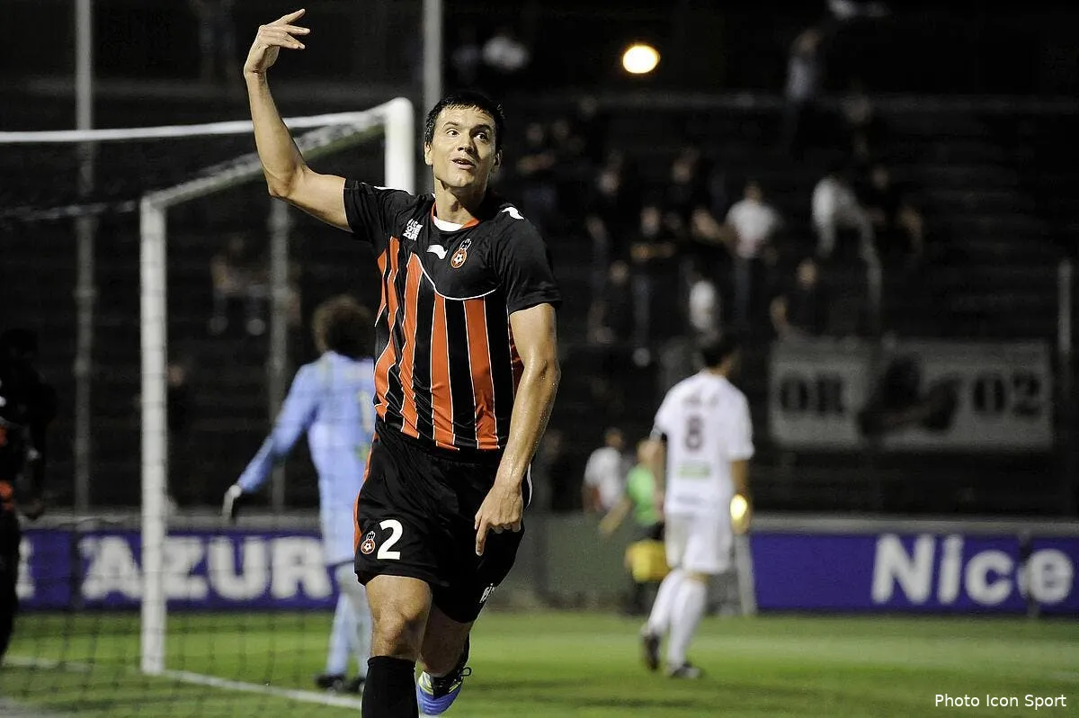 civelli est zen avant d aller jouer contre l om iconsport aim 170911 05 3026768