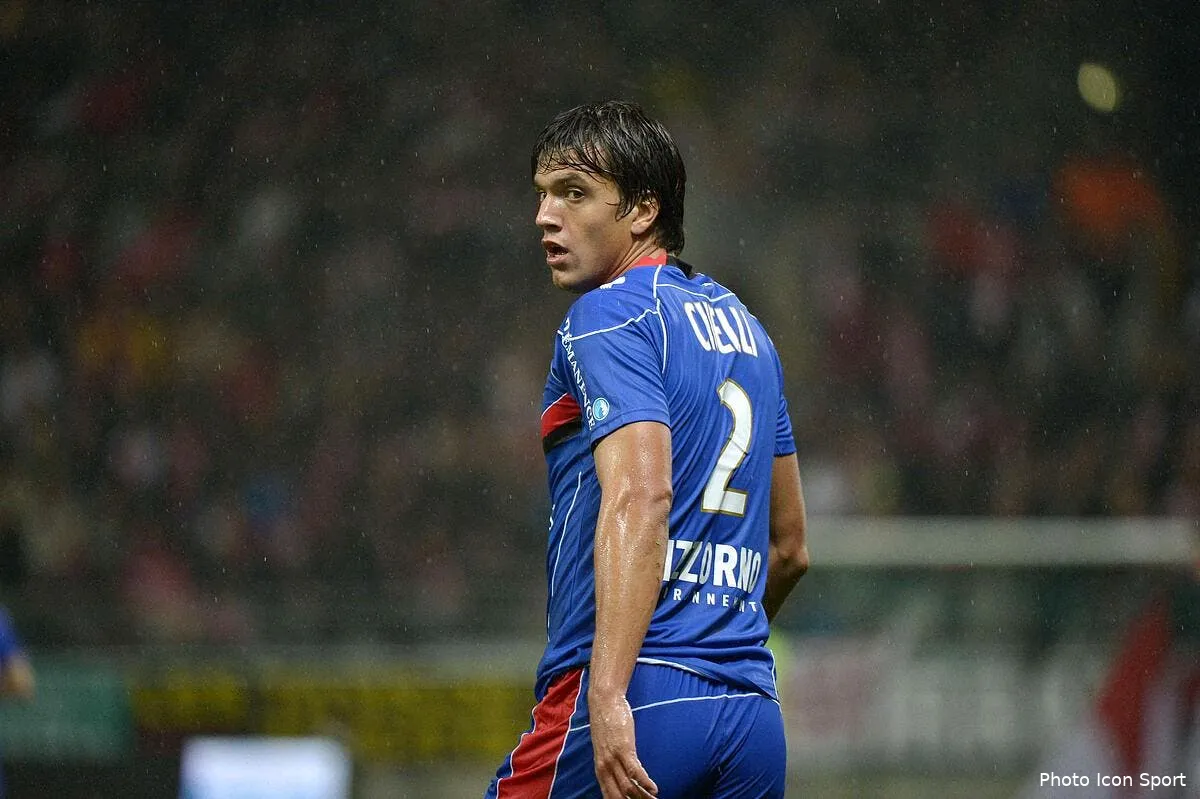 civelli promet d aller a la guerre face a l om iconsport win 061012 04 8142585