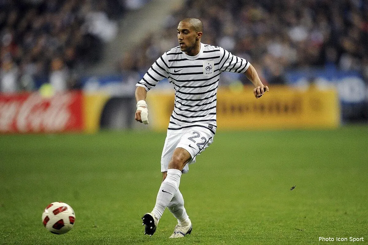 clichy remplace evra en equipe de france iconsport ppp 290311 05 1123067