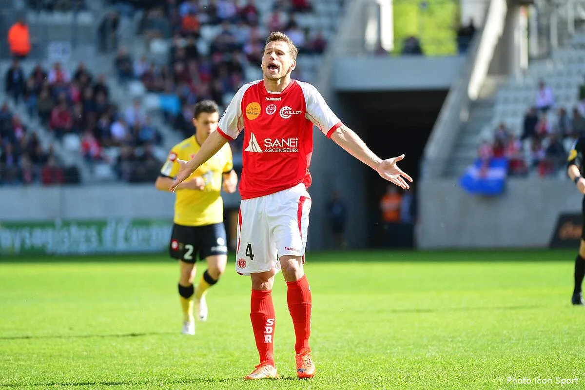 comme tout le monde l ol recule sur krychowiak iconsport win 200414 52 1285017