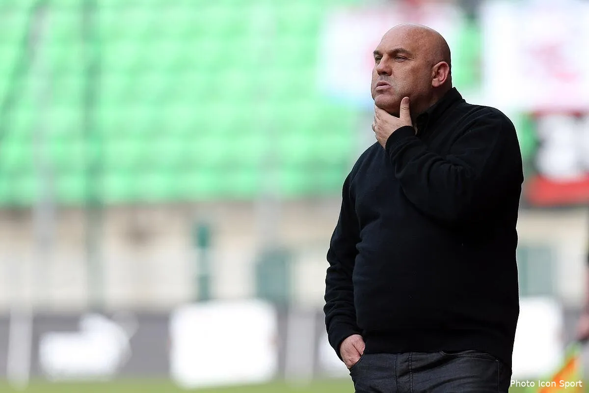 contacte antonetti se voyait rebondir sur le banc de l om antonetti 1126489