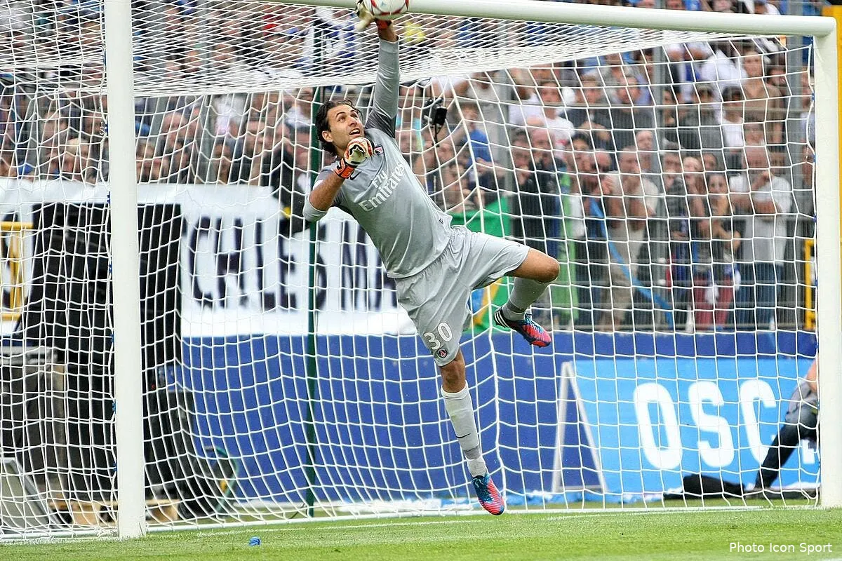 contre le psg il y a des choses vraiment limites pour sirigu iconsport mae 220912 05 1840145