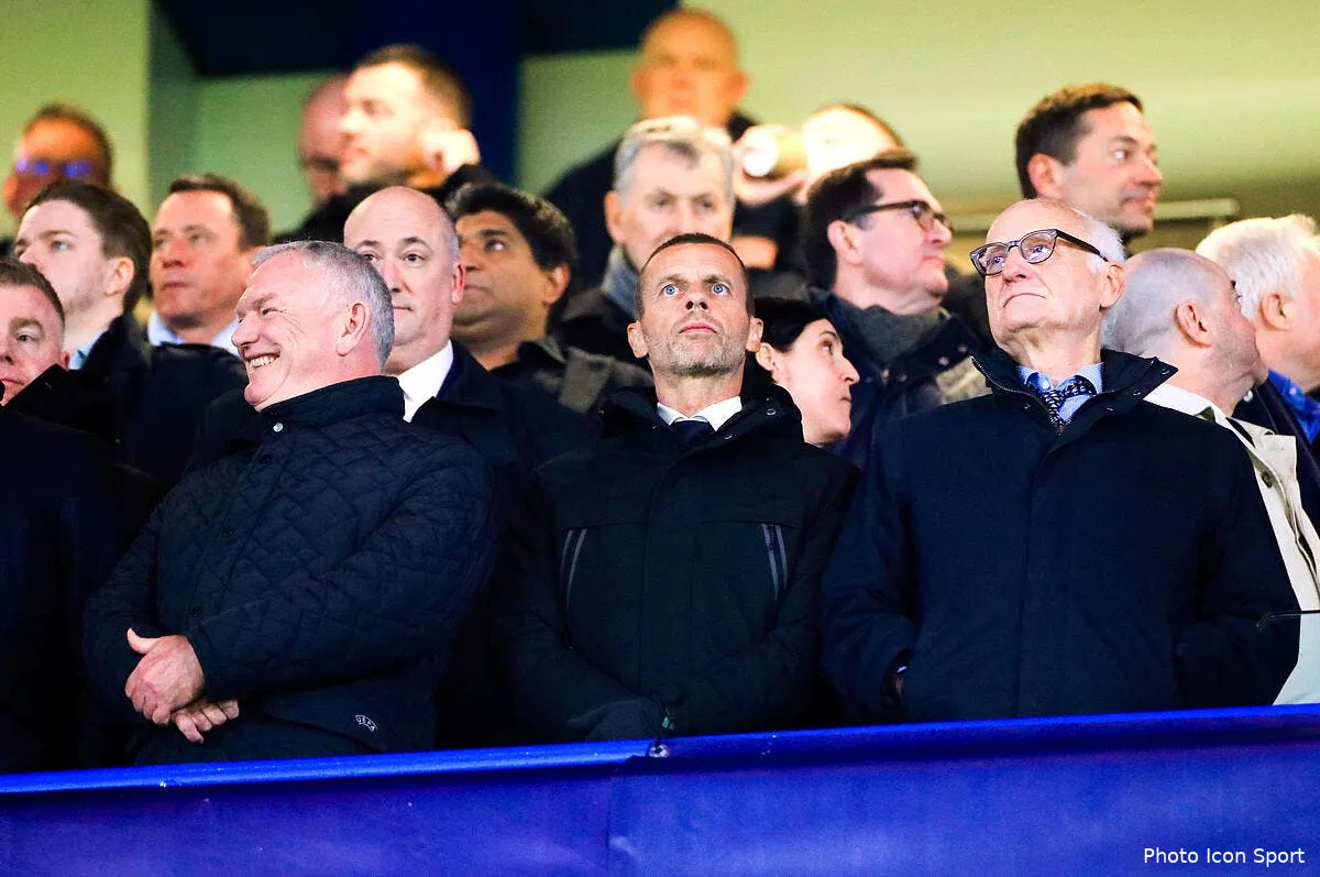 coronavirus la fifa demande l annulation des matchs internationaux icon 50759667280773