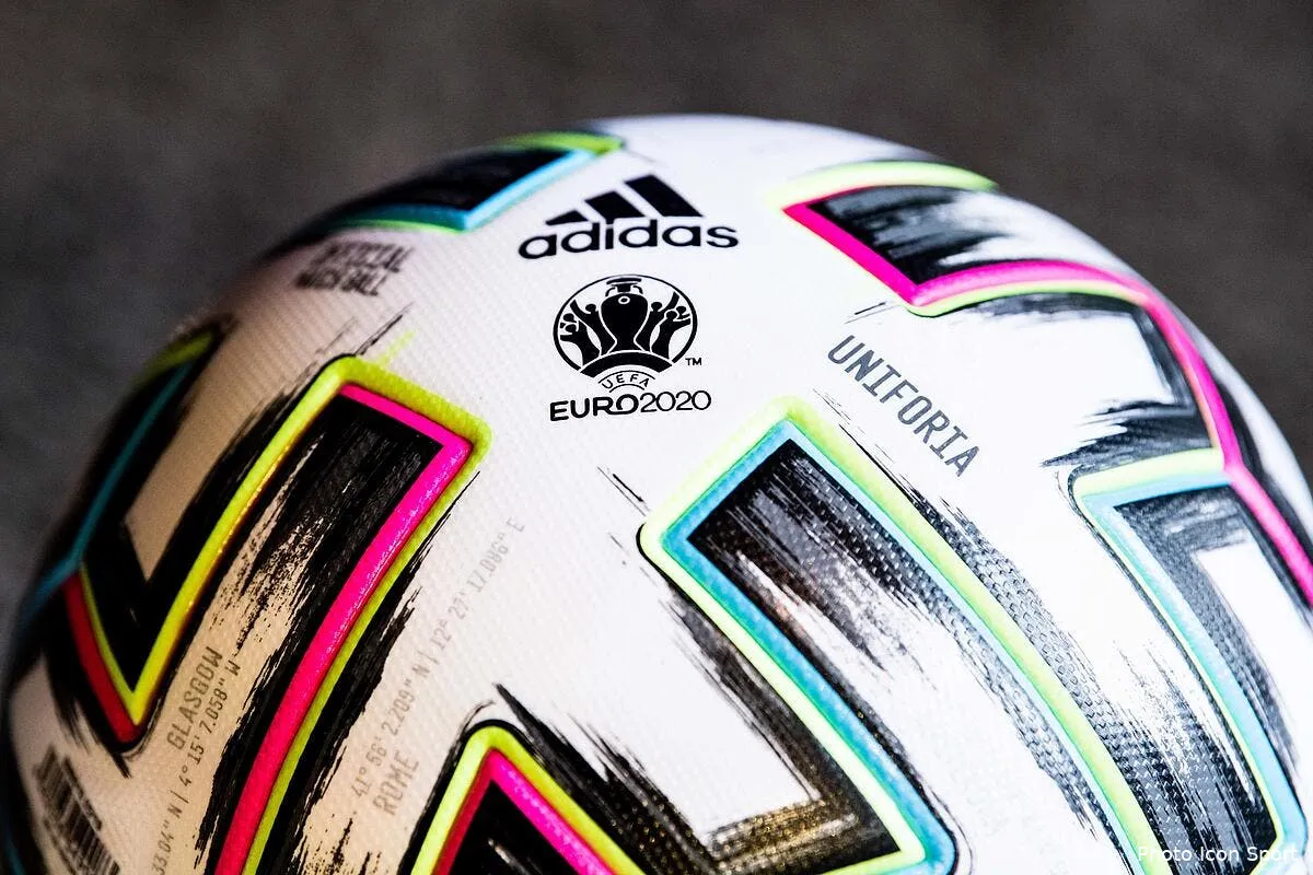 coronavirus les coupes d europe suspendues l euro 2020 annule icon 200303 99 171041 dpai280443