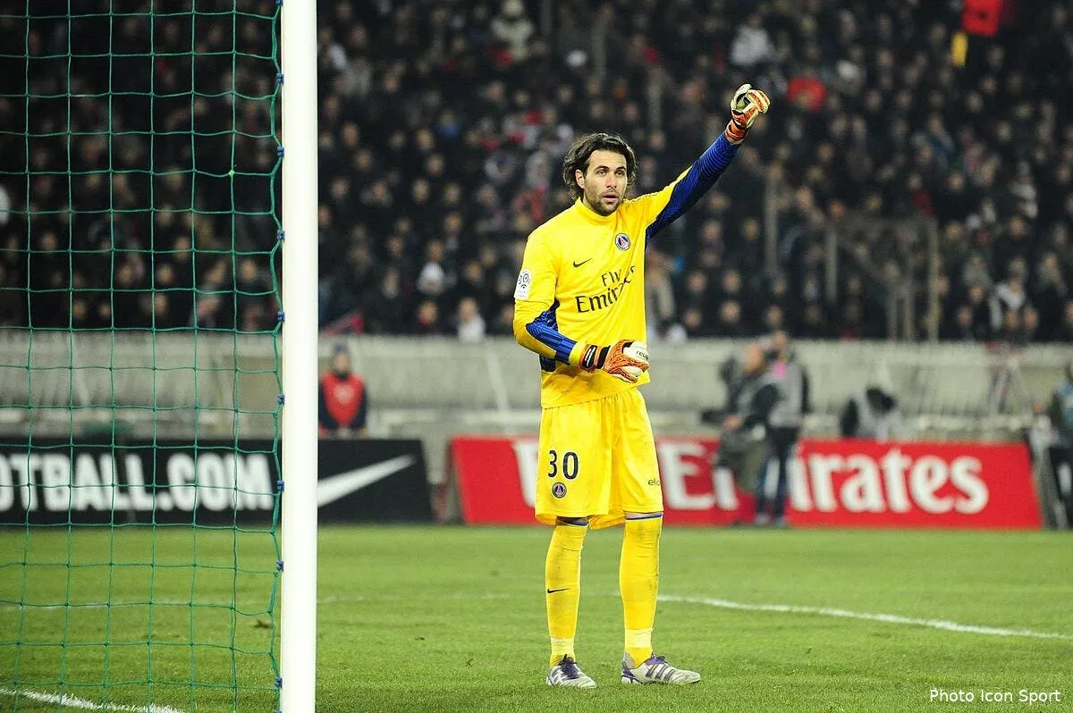 coupet vote sirigu face a lloris iconsport noe 190212 68 9031493