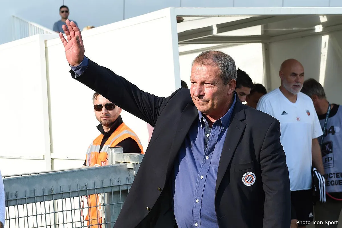 courbis dement un contact avec l algerie iconsport dim 270915 08 45124011