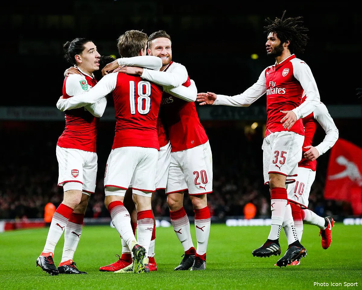 cpe ligue arsenal sort chelsea et rejoint city en finale iconsport icon spi 240118 01 09207741