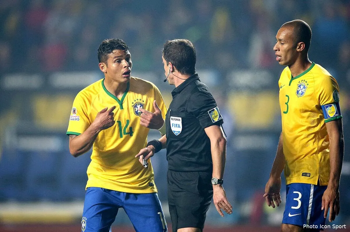 cris crie au scandale pour la mise a l ecart de thiago silva iconsport ppg 270615 05 33120291