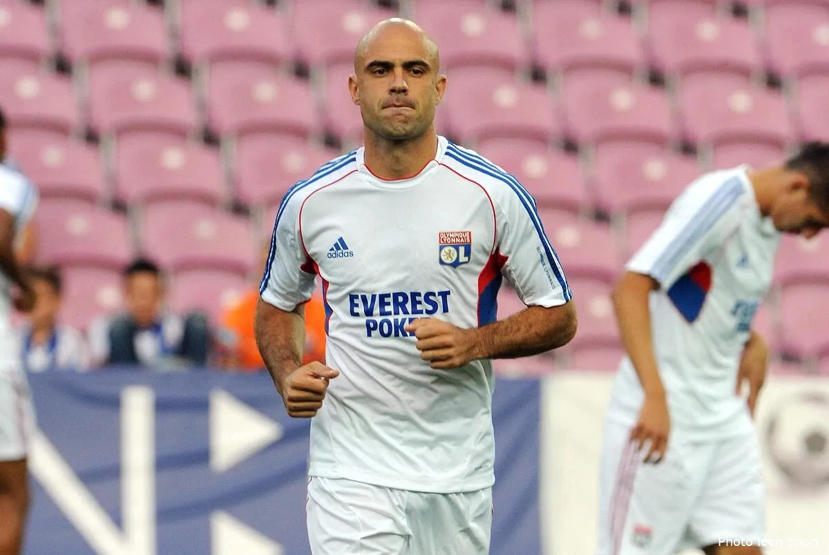 cris de retour avec la reserve de l ol iconsport jpt 310711 05 4123706