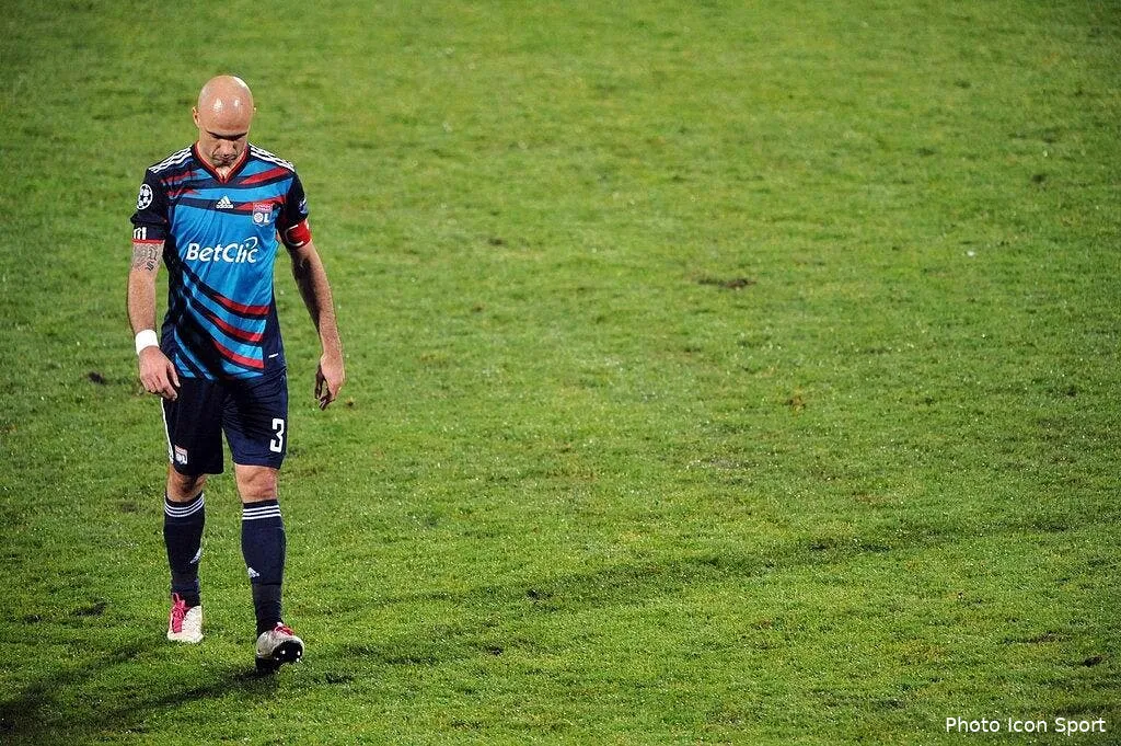 cris n est pas fini a l ol 70002 17919