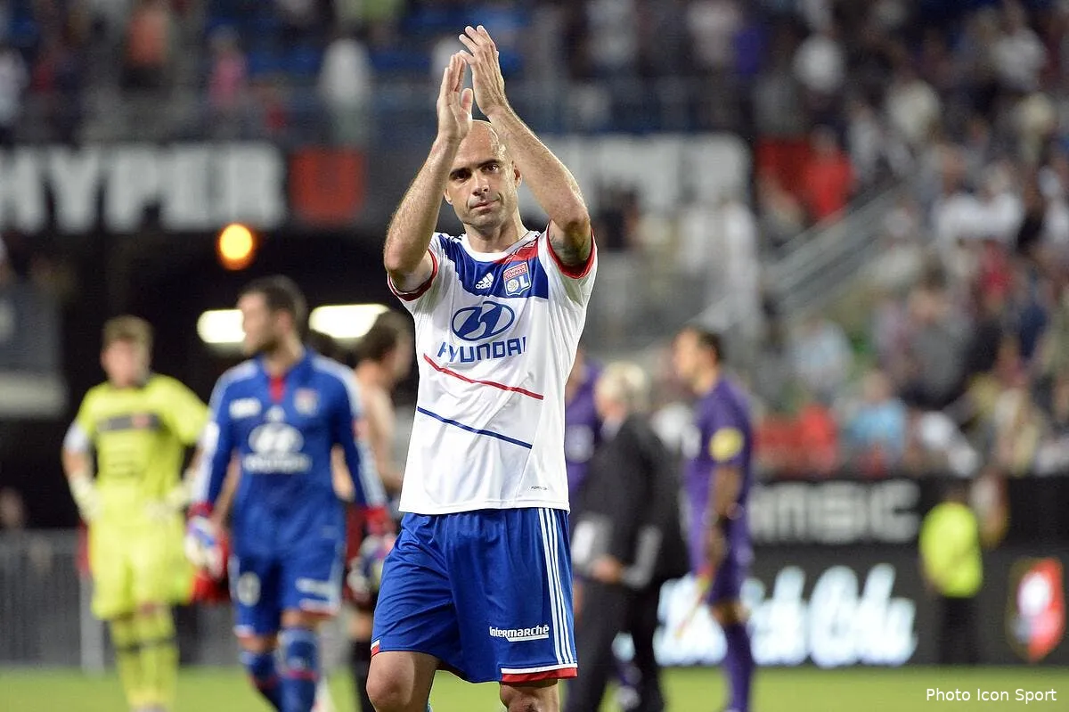 cris reclamerait un cheque a l ol avant de partir a majorque iconsport por 110812 41 16538616