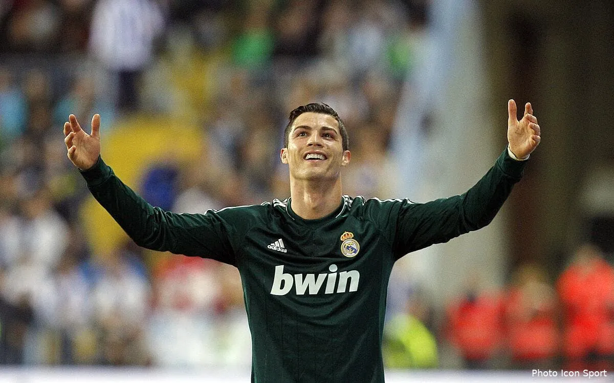 cristiano ronaldo a man utd en echange d un enorme filet garni iconsport mar 221212 06 1646657
