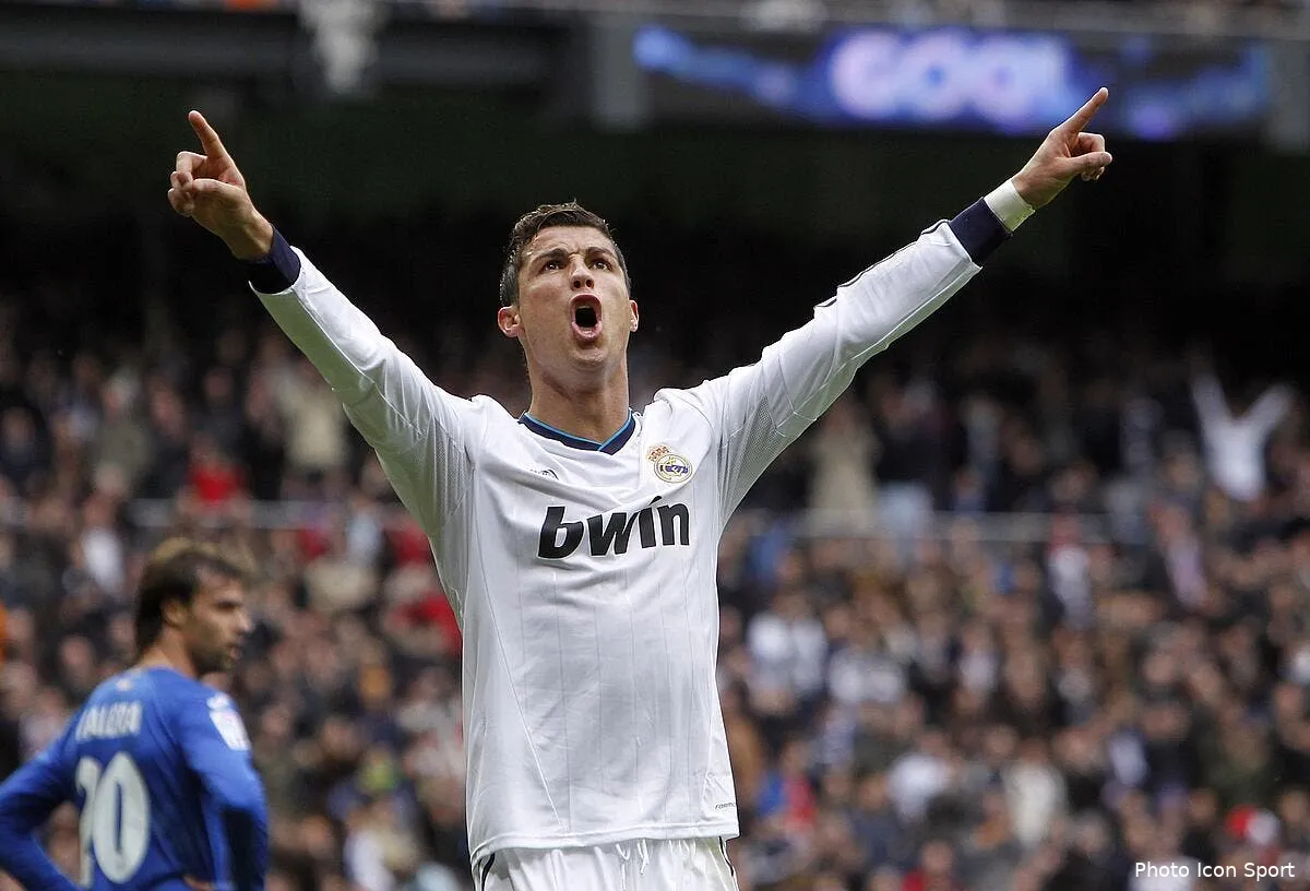 cristiano ronaldo aussi bon que pele et maradona on le pense en angleterre iconsport acf 27012013 06749911