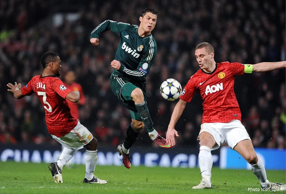 cristiano ronaldo contacte par manchester united iconsport pho 050313 11 09116611