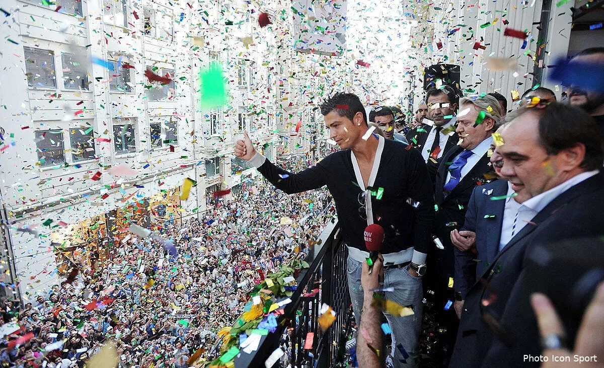 cristiano ronaldo fait aussi dans l inauguration de supermarche iconsport tur 180611 01 0520928