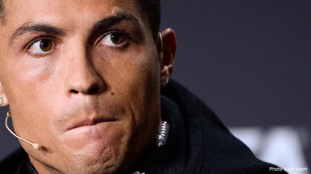 cristiano ronaldo jalouse avec humour le pied gauche de messi iconsport liv 110116 01 15130313