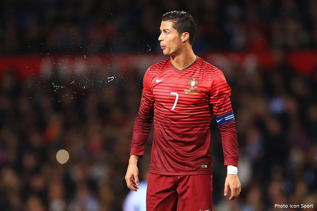 cristiano ronaldo joueur du siecle au portugal iconsport spi 181114 09 14 2101689
