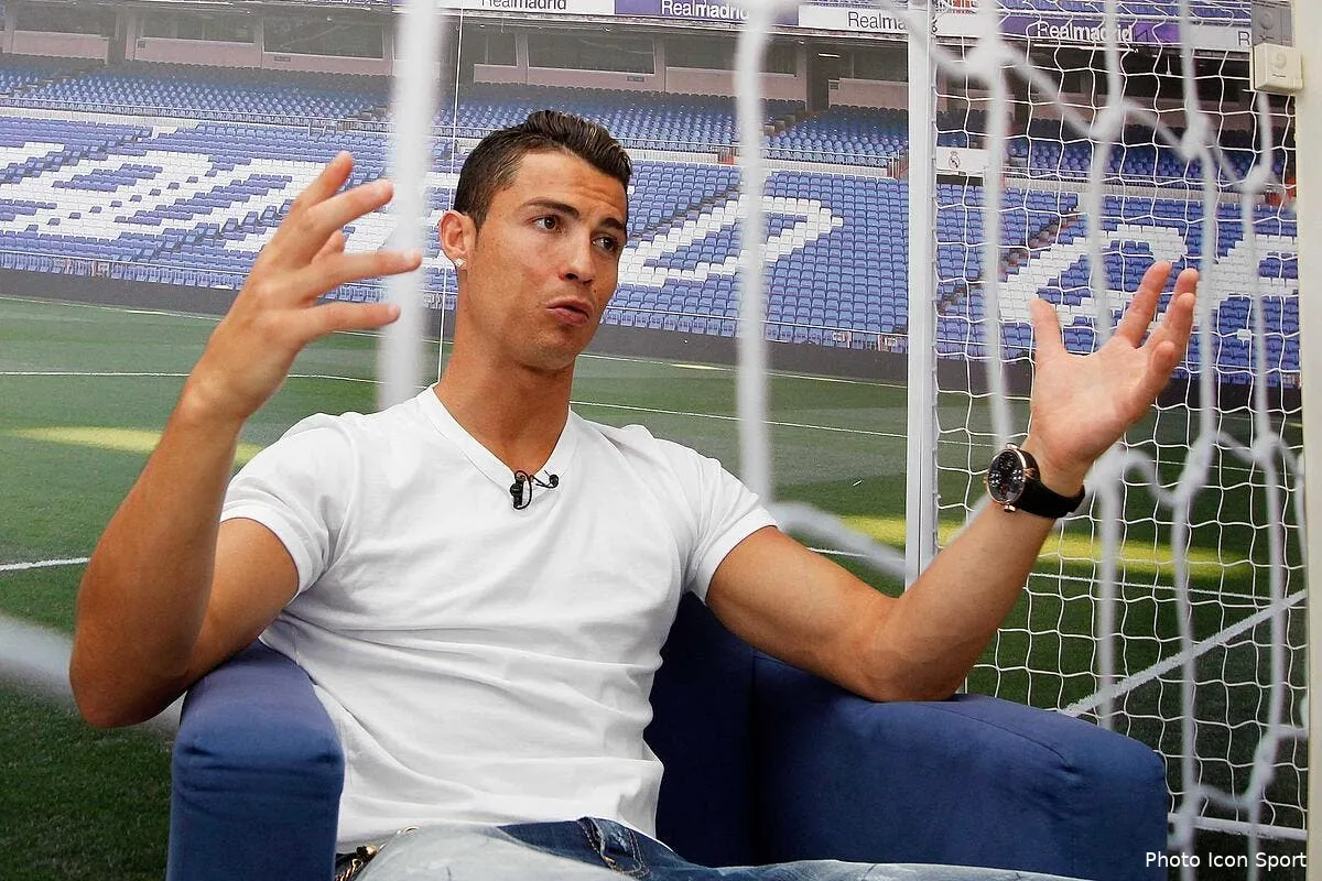 cristiano ronaldo mecontent du mercato du real madrid iconsport mar 290814 08 0491203