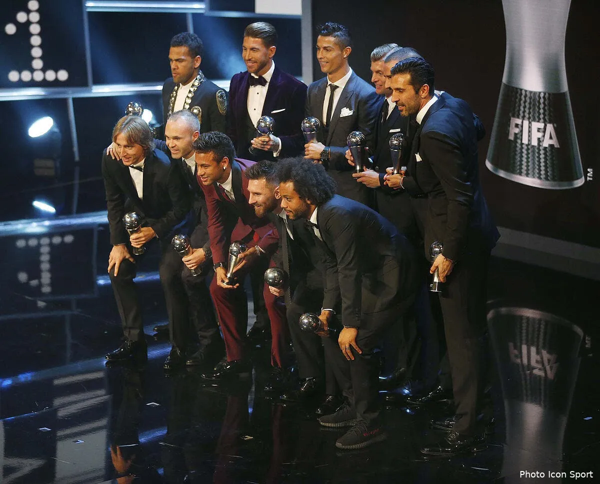 cristiano ronaldo neymar messi l incroyable valeur d un message sur instagram iconsport icon mar 221017 01 17226003