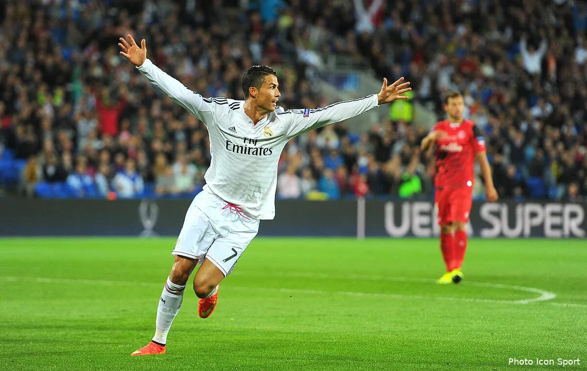 cristiano ronaldo offre une supercoupe d europe au real madrid iconsport bpi 120814 03 0189487