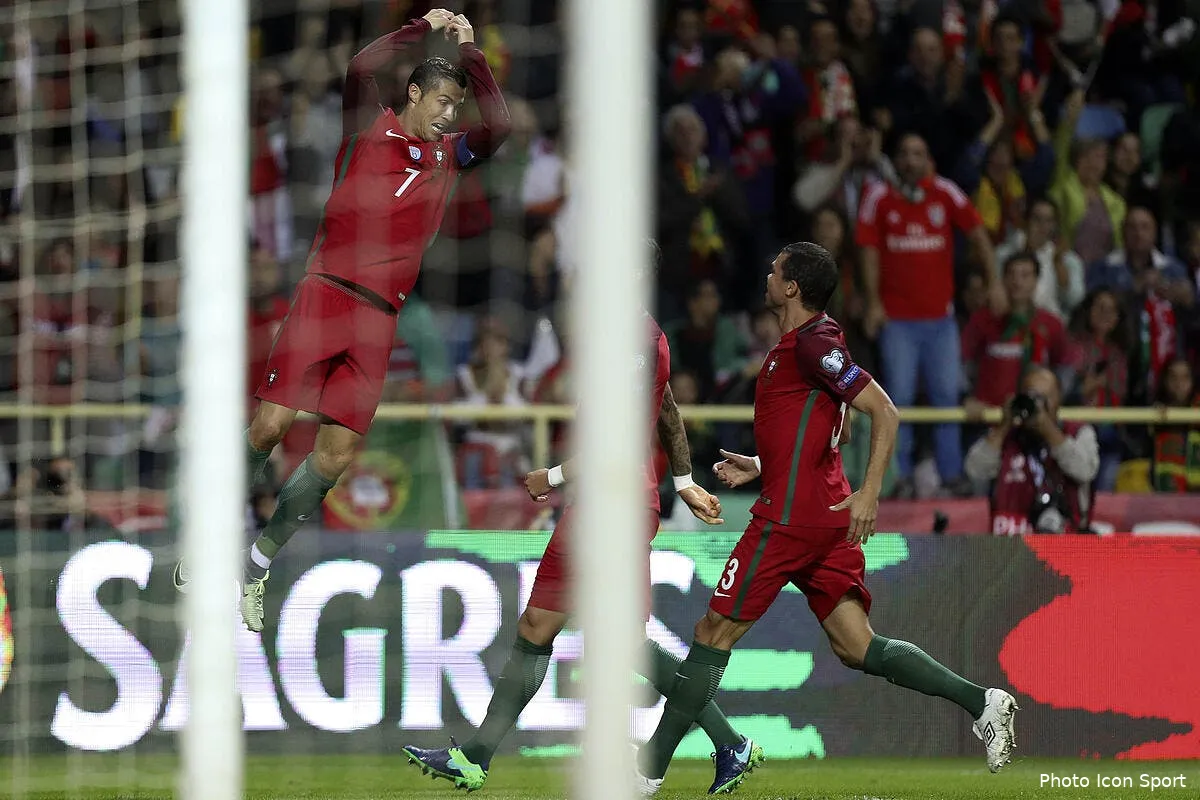 cristiano ronaldo revient et marque un quadruple iconsport glo 071016 53 17157356